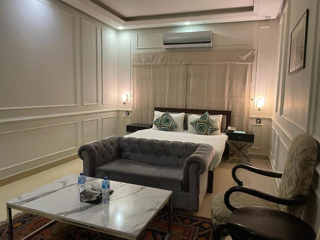 The Riviera Hotel Islamabad Exterior photo